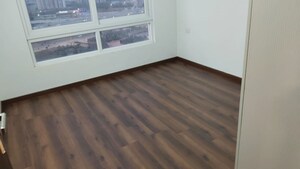 Room in 2 BHK Apartment at Hero Homes Palatial, Sector 104 – for Rent