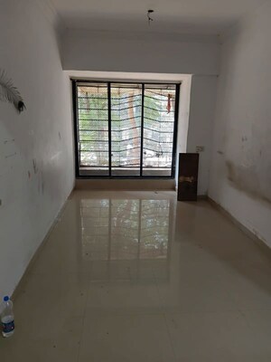 1 BHK Apartment For Rent in Garden Tower, Kandivali East
