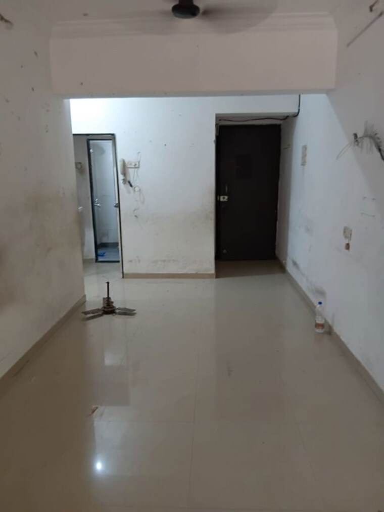 Bathroom, garden-tower 1 Bedroom 540 Sq.Ft. Apartment In Kandivali East Mumbai 10765365