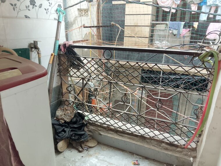 Balcony, dwarka mor 1 Bedroom 450 Sq.Ft. Builder Floor In Dwarka Mor Delhi 10765375