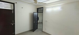 Room in 2 BHK Builder Floor at Dwarka Mor – for Rent