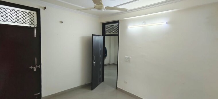 Room, dwarka mor 2 Bedroom 650 Sq.Ft. Builder Floor In Dwarka Mor Delhi 10765389