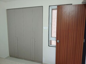 Room in 1 BHK Apartment at Raunak Bliss Phase A3, Ghodbunder Road – for Rent