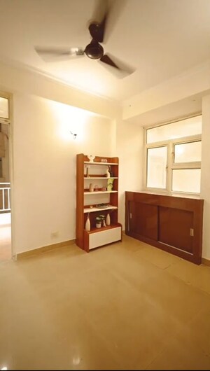 Room in 2.5 BHK Apartment at Supertech Ecociti, Sector 137 – for Sale