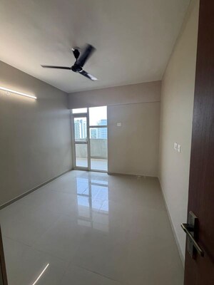 Room in 2 BHK Apartment at Pyramid Urban Homes 3, Sector 67a – for Rent