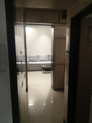 Bathroom in 1 BHK Apartment at Vile Parle West – for Rent