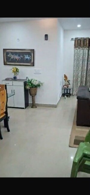 Team Area in 2 BHK Apartment at Ansal Celebrity Meadows, Sushant Golf City – for Rent