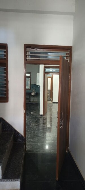  2 BHK Independent House at Kalindi Vihar – for Rent