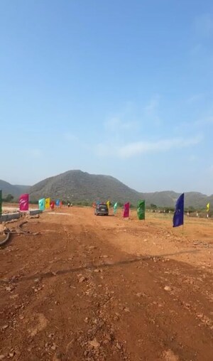  Plot For Sale in Purshottampura At Dadiya