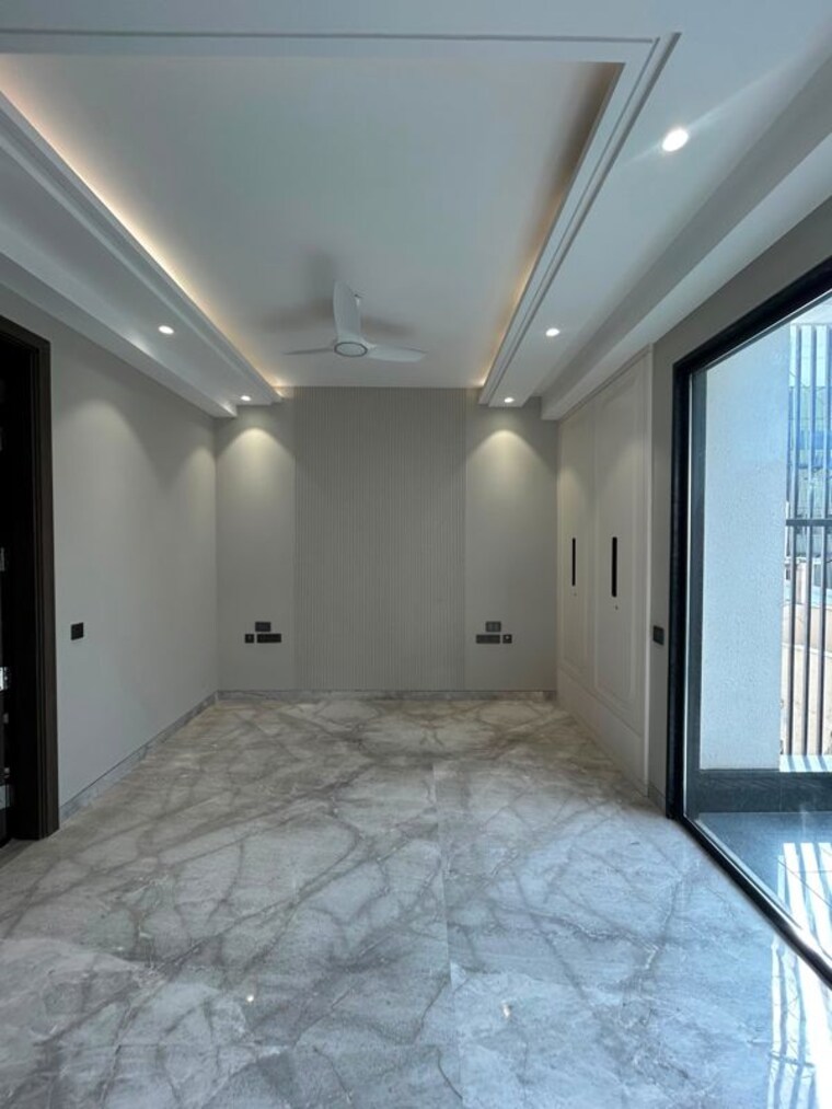 Room, anand niketan 4 Bedroom 400 Sq.Yd. Builder Floor In Anand Niketan Delhi 10765445