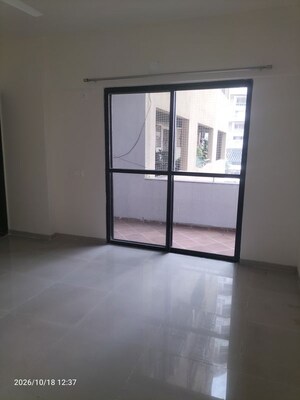 Room in 3.5 BHK Apartment at Mittal Crosswinds, Baner – for Sale