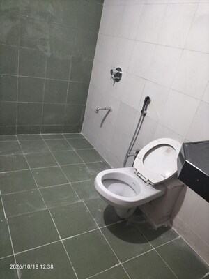 Bathroom in 3.5 BHK Apartment at Mittal Crosswinds, Baner – for Sale