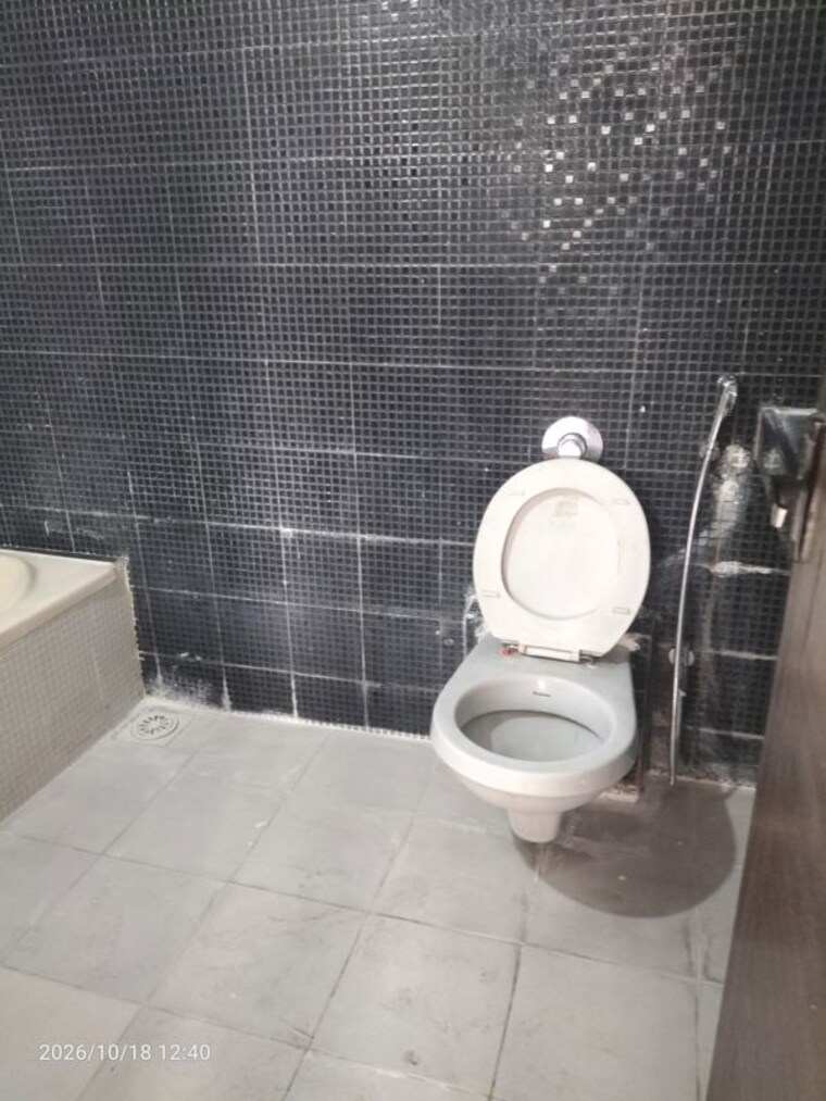 Bathroom, mittal-crosswinds 3.5 Bedroom 1755 Sq.Ft. Apartment In Baner Pune 10765279