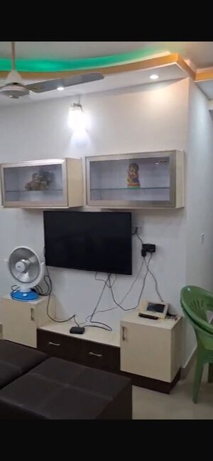Team Area in 2 BHK Apartment at Ansal Celebrity Meadows, Sushant Golf City – for Rent