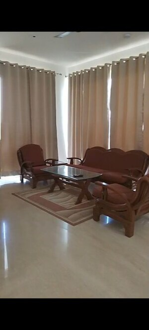 Living Room in 3.5 BHK Apartment at Sector 102 – for Rent