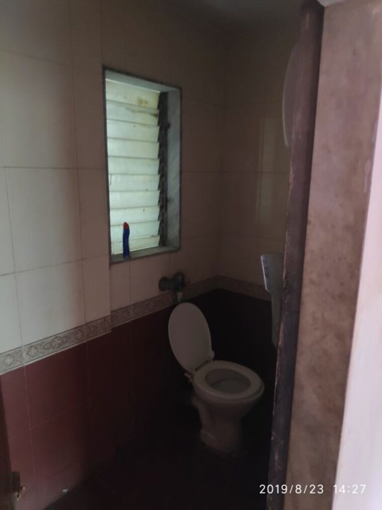 Bathroom, mayuresh-srishti 2 Bedroom 900 Sq.Ft. Apartment In Bhandup West Mumbai 10765490