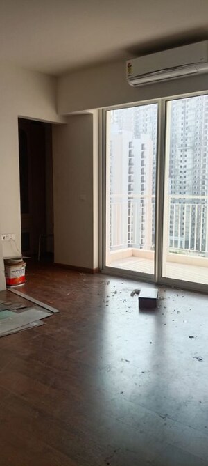 Room in 3.5 BHK Apartment at Godrej Nest, Sector 150 – for Rent