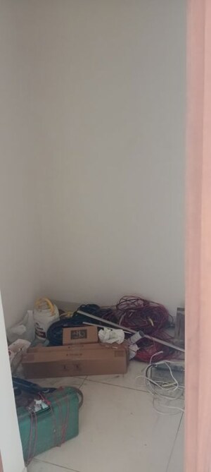 Room in 3.5 BHK Apartment at Godrej Nest, Sector 150 – for Rent