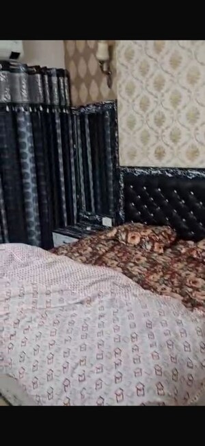 Bedroom in 2 BHK Apartment at Ansal Celebrity Meadows, Sushant Golf City – for Rent