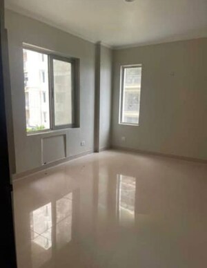 3 BHK Apartment For Rent in Tulsiani Golf View, Gomti Nagar