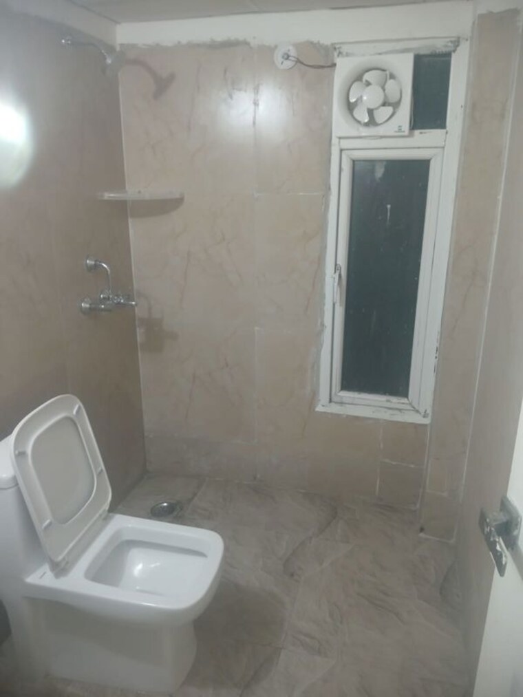 Bathroom, migsun-twinz 3 Bedroom 1250 Sq.Ft. Apartment In Eta Ii Greater Noida Greater Noida 10765550
