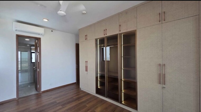 Room, krisumi-waterfall-residences 3.5 Bedroom 2550 Sq.Ft. Apartment In Sector 36a Gurgaon 10765590
