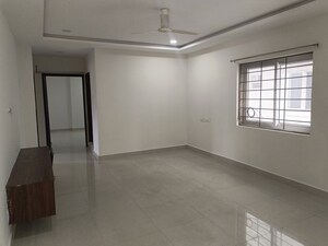Room in 3 BHK Apartment at Kingston Palace Begumpet, Begumpet – for Rent