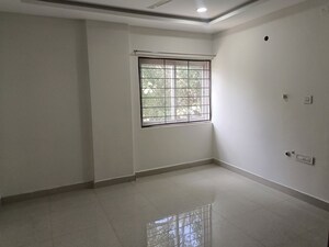 Room in 3 BHK Apartment at Kingston Palace Begumpet, Begumpet – for Rent