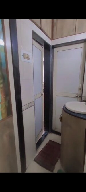 Bathroom in 1 BHK Apartment at Ghatkopar West – for Rent