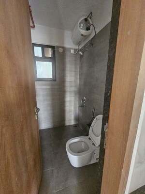 Bathroom in 3 BHK Apartment at Majestique Signature Towers, Balewadi – for Rent