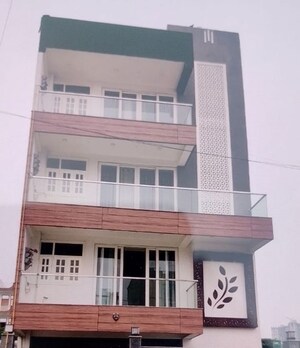 6 BHK Independent House For Rent in Jaypee Kensington Boulevard, Sector 131