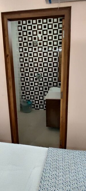 Building Lobby in 6 BHK Independent House at Jaypee Kensington Boulevard, Sector 131 – for Rent