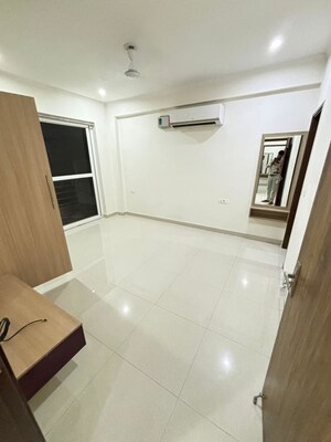 3 BHK Apartment For Rent in Signature Global City, Sector 37d