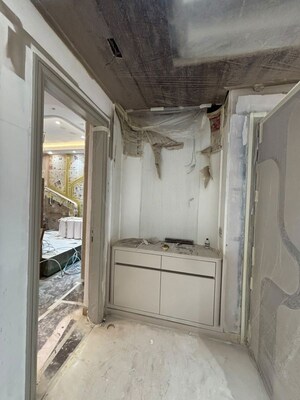 Bathroom in 4 BHK Builder Floor at Rohini Sector 11 – for Sale