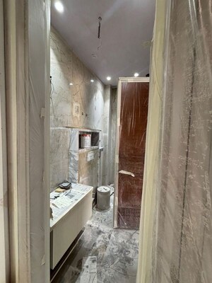 Bathroom in 4 BHK Builder Floor at Rohini Sector 11 – for Sale