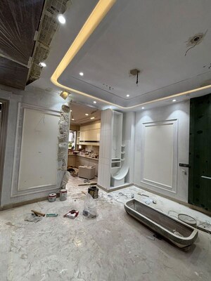 Bathroom in 4 BHK Builder Floor at Rohini Sector 11 – for Sale