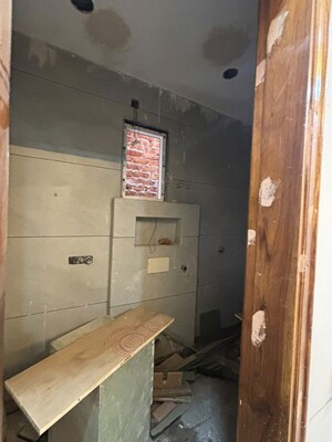 Bathroom in 3 BHK Builder Floor at Rohini Sector 11 – for Sale