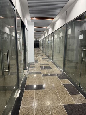 Shop For Sale in Adihm Ithums Galleria, Alpha Ii Greater Noida