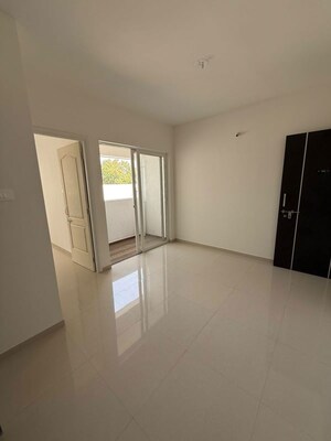 Room in 2 BHK Apartment at Kolte Patil Life Republic, Hinjewadi – for Rent