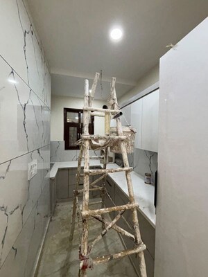 Balcony in 3 BHK Builder Floor at Rohini Sector 16 – for Sale