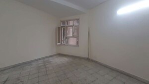 Room in 3 BHK Apartment at Kaushambi – for Rent