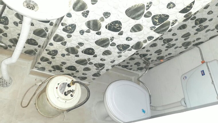 Bathroom, kaushambi 3 Bedroom 1645 Sq.Ft. Apartment In Kaushambi Ghaziabad 10765849