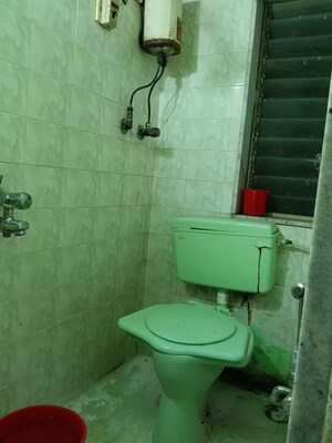 Bathroom in 2 BHK Builder Floor at Aalay Apartment, Goregaon East – for Rent