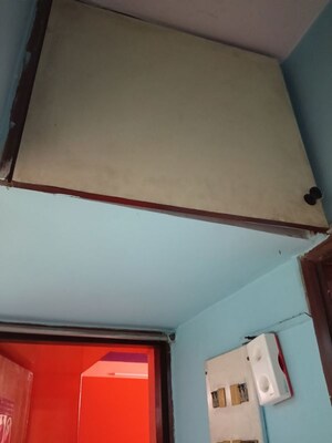 Furnished Amenities in 2 BHK Builder Floor at Aalay Apartment, Goregaon East – for Rent