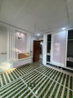 4 BHK Builder Floor For Sale in Rohini Sector 16