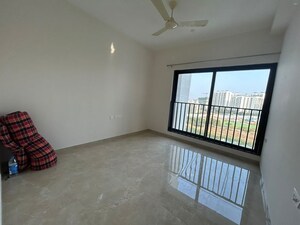 Room in 2 BHK Apartment at Duville Riverdale, Kharadi – for Rent