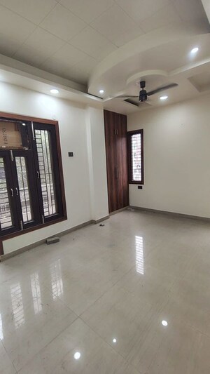 Room in 3 BHK Builder Floor at Indirapuram Shakti Khand 1 – for Sale