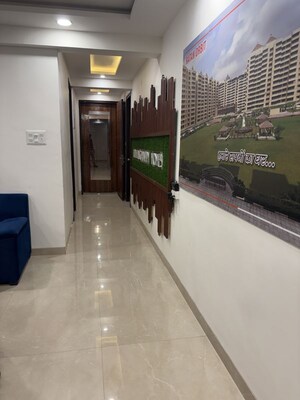 5 BHK Apartment – Entrance View at Ratan Khand - for Sale