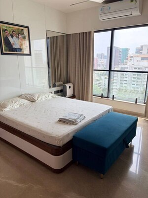 Bedroom in 2 BHK Apartment at Rizvi Link Apartment, Khar West – for Rent