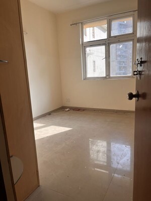 3 BHK Apartment For Rent in Mahagun My Woods, Sector 16c Greater Noida
